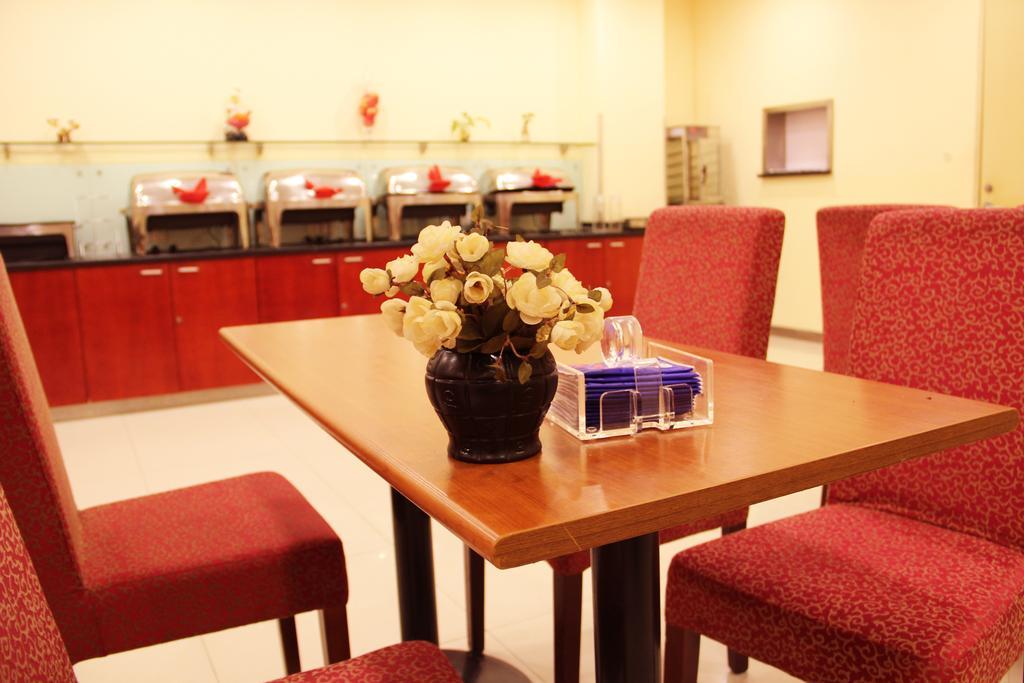 Hanting Express Dalian Renmin Road 外观 照片